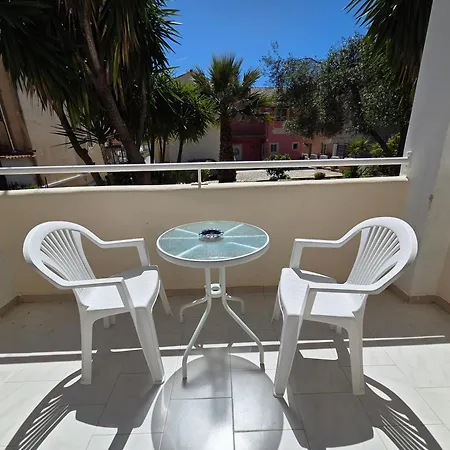 Elena Apartamento