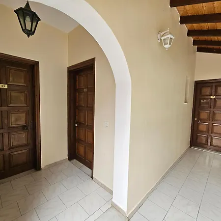 Elena Apartamento Ýpsos