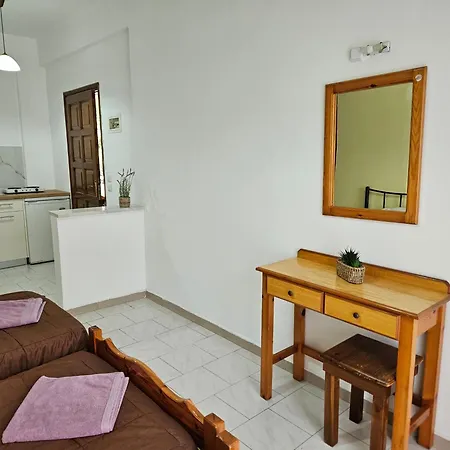 Elena Apartamento Ýpsos